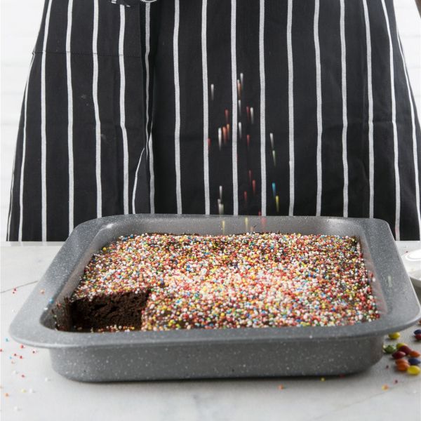 תבנית אפיה עם מכסה