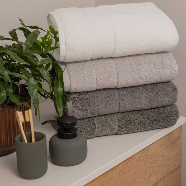 מגבת כותנה חלקה סדרת Exclusive Pro