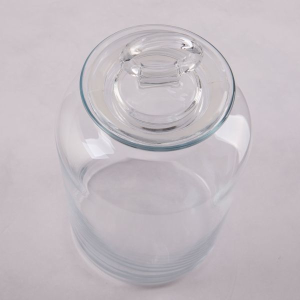 צנצנת זכוכית